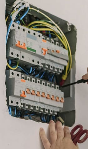 Instalación tableros de distribución Santander